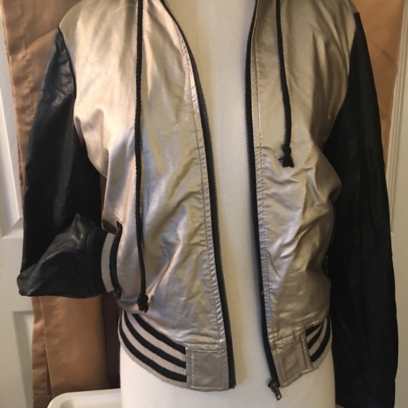 FOREVER 21 BOMBER JACKET - Picture 3 of 7